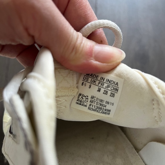 adidas original sneaker - Picture 3 of 5